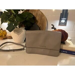 Michael Kors Women's Gray Medium Crossbody Bag Chain Strap Magnetic Logo